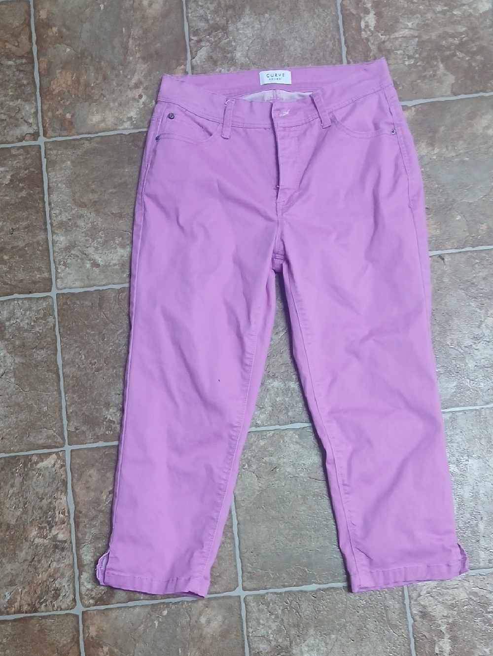 GUC Curve Appeal Raspberry Color Split Ankle Capri Pants